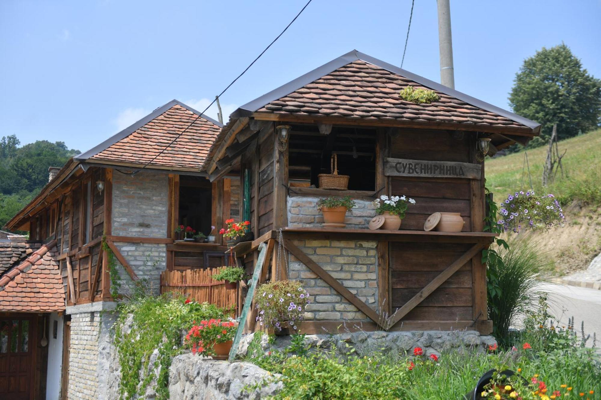 Konak Dobri Potok Krupanj ภายนอก รูปภาพ