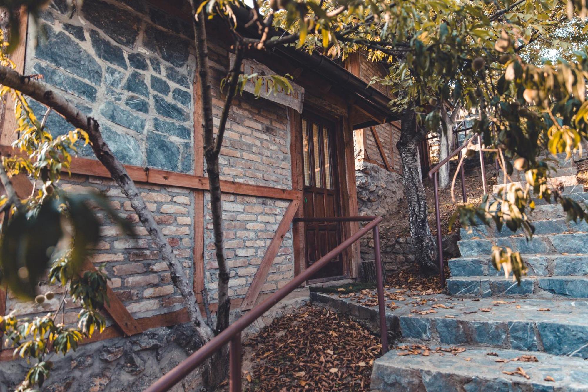 Konak Dobri Potok Krupanj ภายนอก รูปภาพ